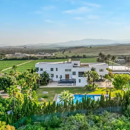 度假村 Cortijo Media Legua 5*